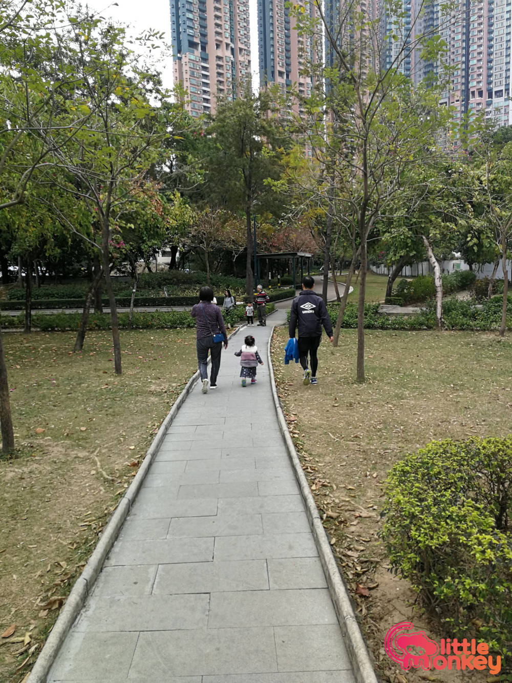 Nam Cheong Park's walking area