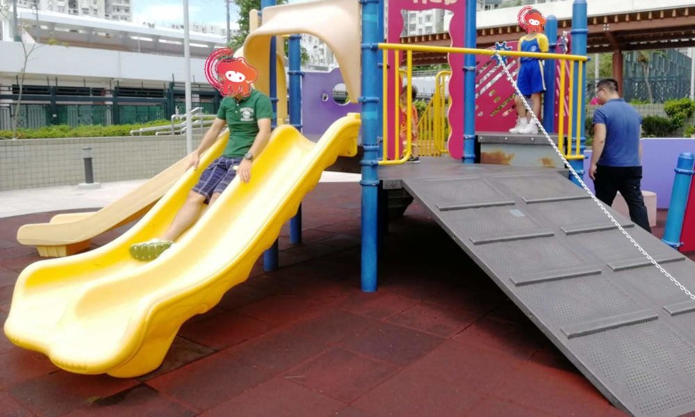 Tai Wan Shan Park's playground slides